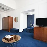 Hotel Ibb Grand
