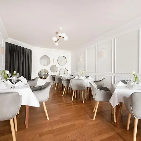 Отель Ibb Grand