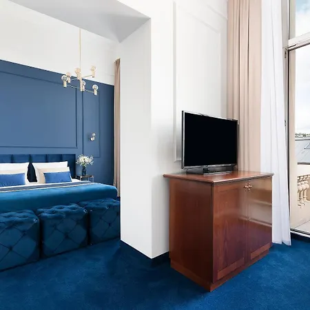 Отель Ibb Grand