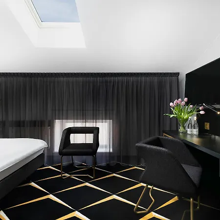 Hotel Ibb Grand 4*