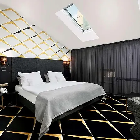 Hotel Ibb Grand 4*