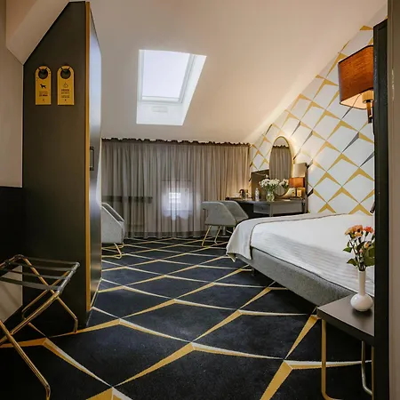 Ibb Grand Hotel 4*