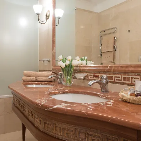 Ibb Grand 4* Lublin
