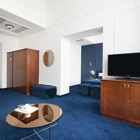 Hotel Ibb Grand