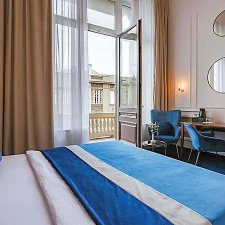 Hotel Ibb Grand