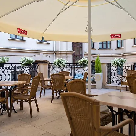 Hotel Ibb Grand